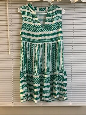 Cupshe Green and White Tribal-Print Sleeveless Mini Dress
